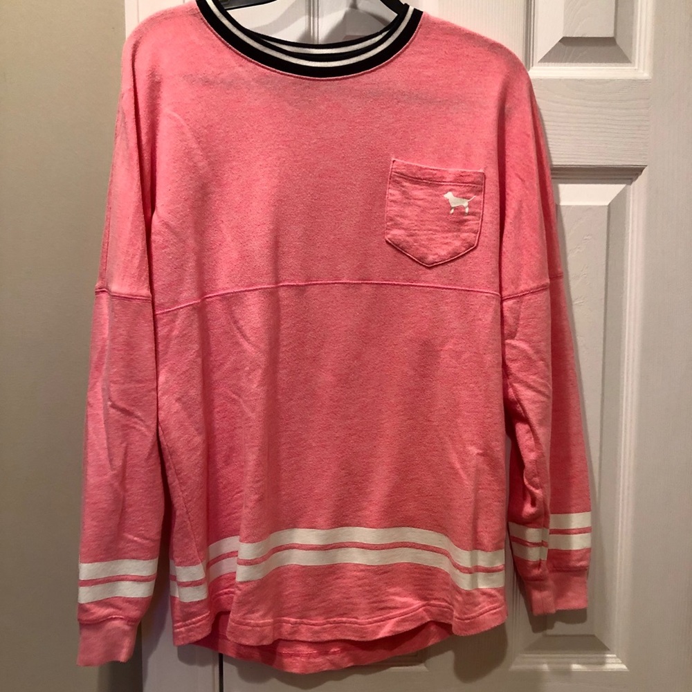 PINK Victoria’s Secret sleeve T-shirt